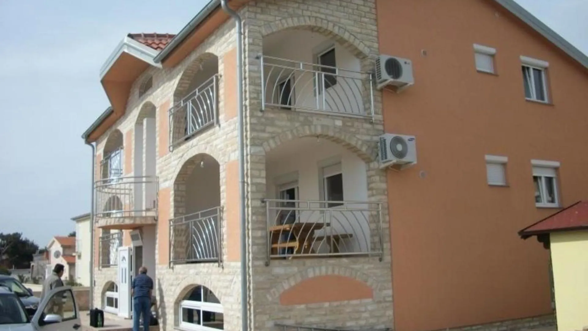 Apartment Charmante Ferienwohnung Mit Balkon Vir